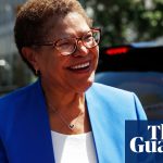 Street activist, congresswoman – mayor? Karen Bass reaches for LA’s top job